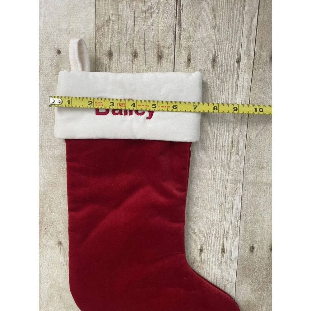 Pottery‎ Barn Small Classic Velvet Stocking Bailey mono Red 2021
